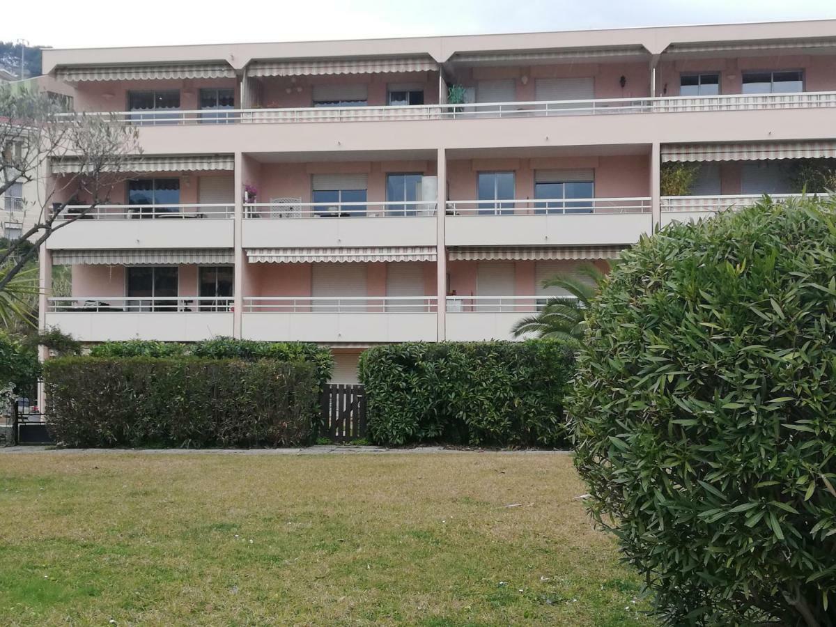 Studio 3 Personnes Menton Eksteriør billede