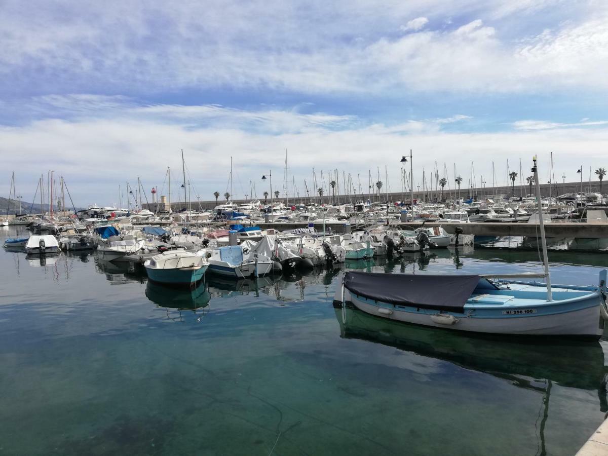 Studio 3 Personnes Menton Eksteriør billede